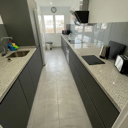 公寓 Stunning 2 Bedroom With Full View Of The Sea And Marina , Full Sun 圣米格尔德阿沃纳