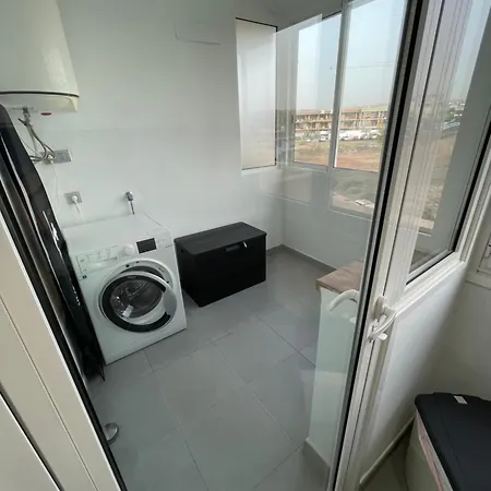 Stunning 2 Bedroom With Full View Of The Sea And Marina , Full Sun 公寓 圣米格尔德阿沃纳