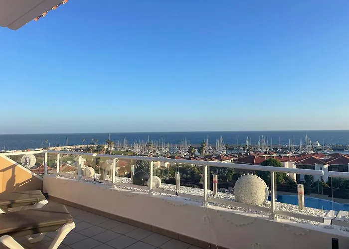 Stunning 2 Bedroom With Full View Of The Sea And Marina , Full Sun